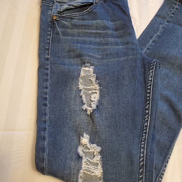 Warehouse One Mid Rise Women's Skinny Jean - Picture 1 of 5